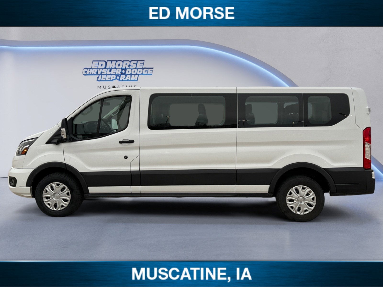2023 Ford Transit Passenger Wagon XLT