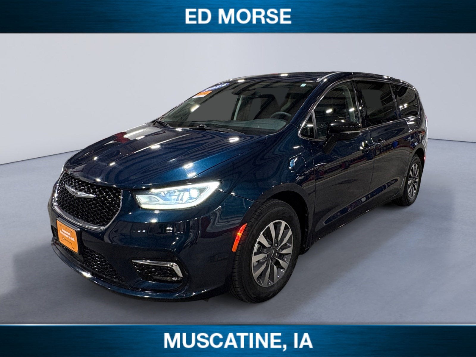 2024 Chrysler Pacifica Hybrid Select