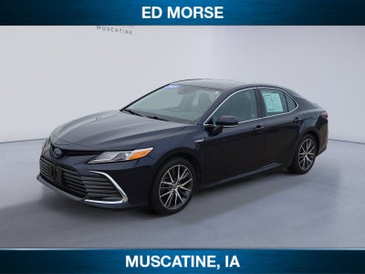 2021 Toyota Camry Hybrid XLE