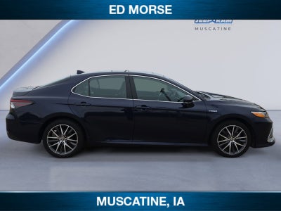 2021 Toyota Camry Hybrid XLE