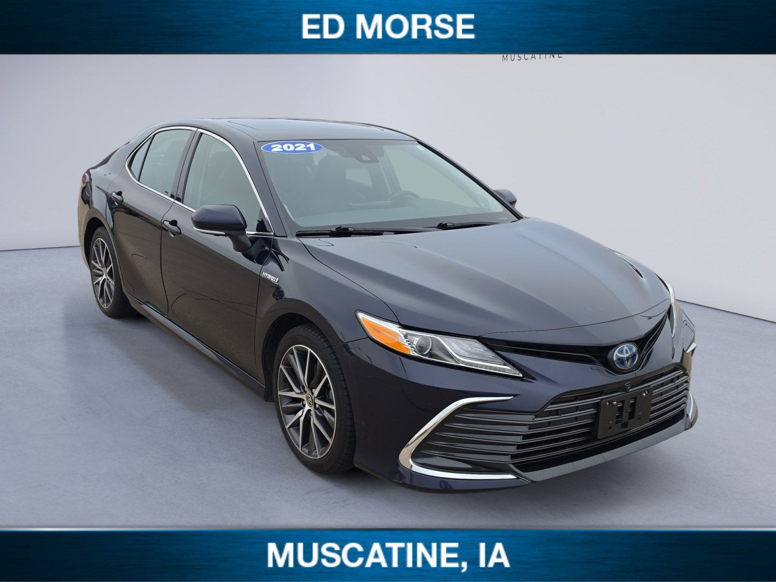 2021 Toyota Camry Hybrid XLE