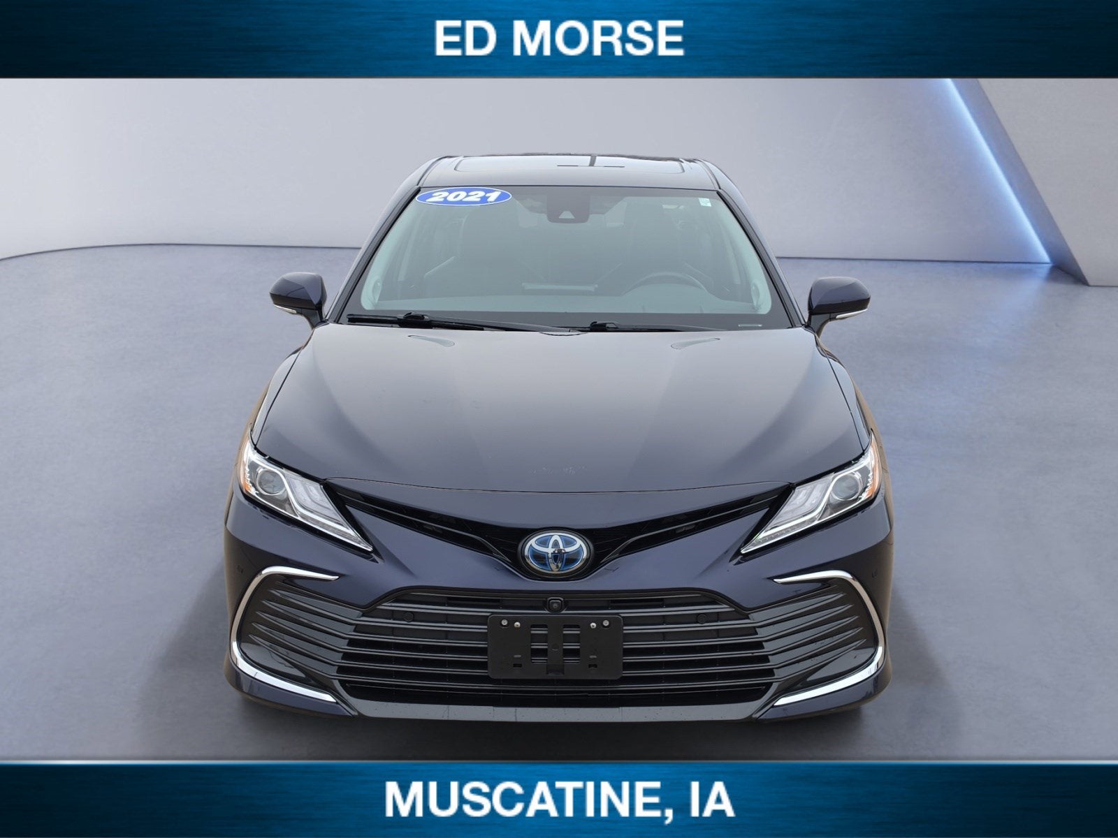 2021 Toyota Camry Hybrid XLE