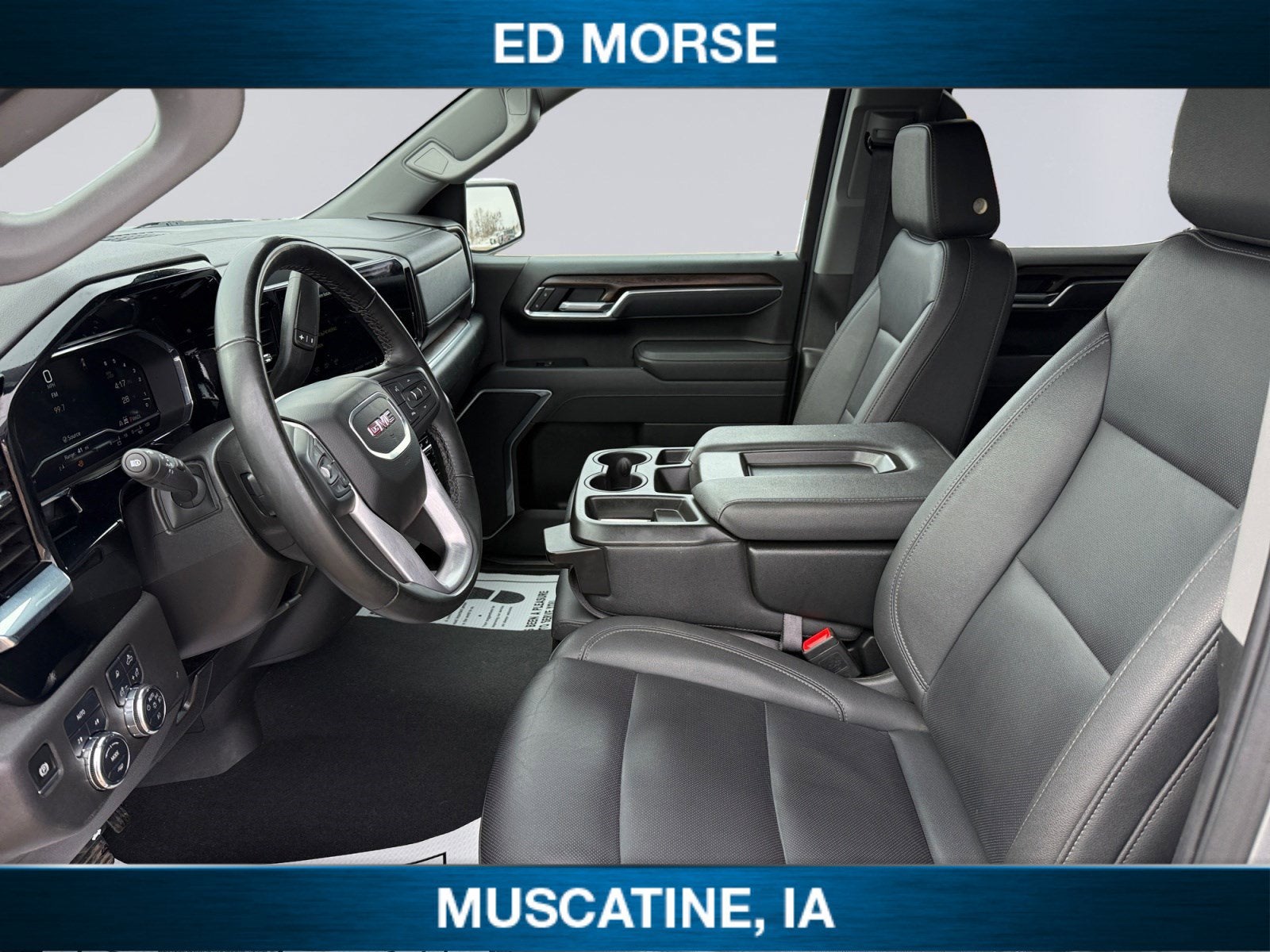 2025 GMC Sierra 1500 4WD Crew Cab Short Box SLT