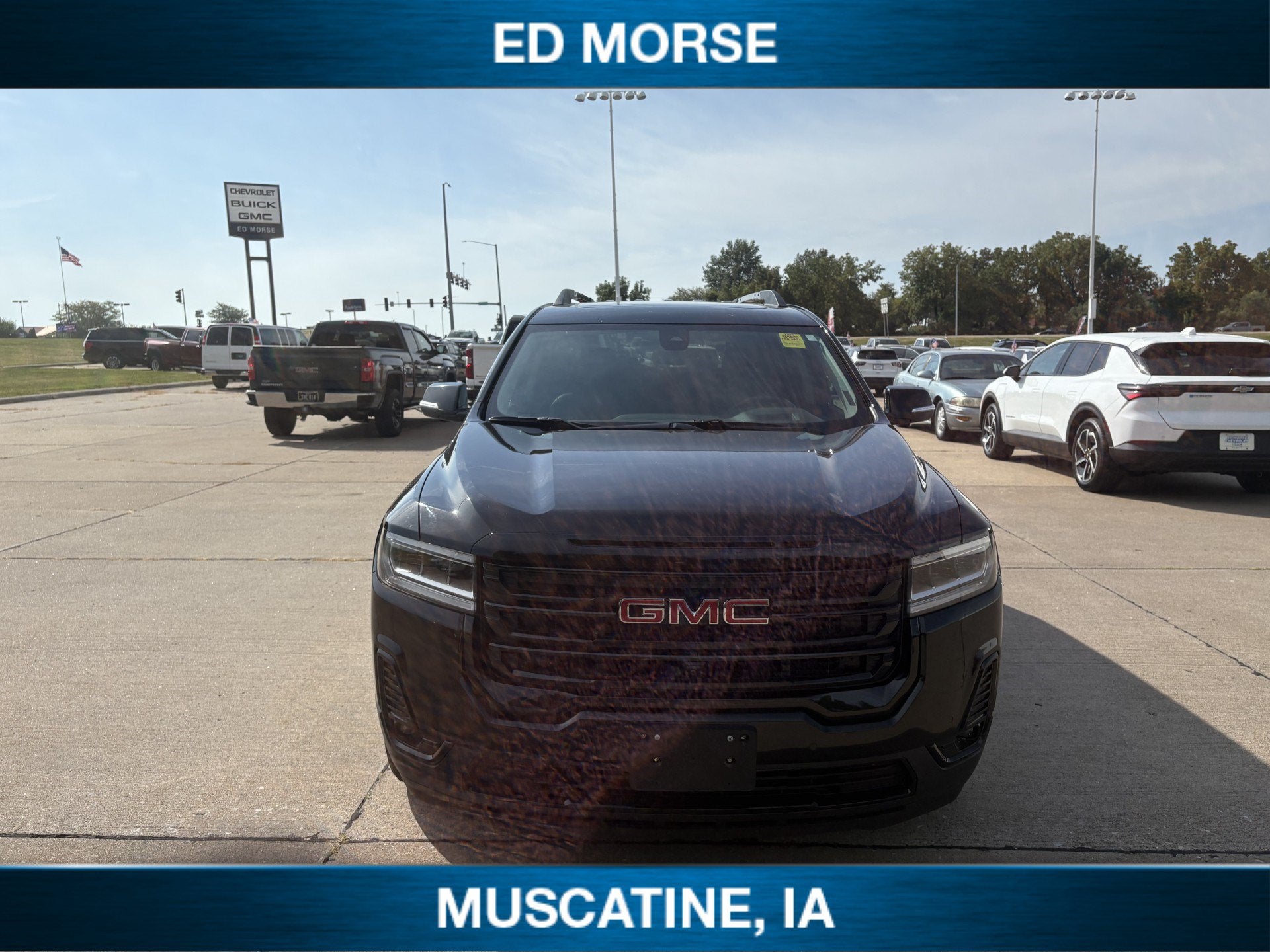 2022 GMC Acadia SLT