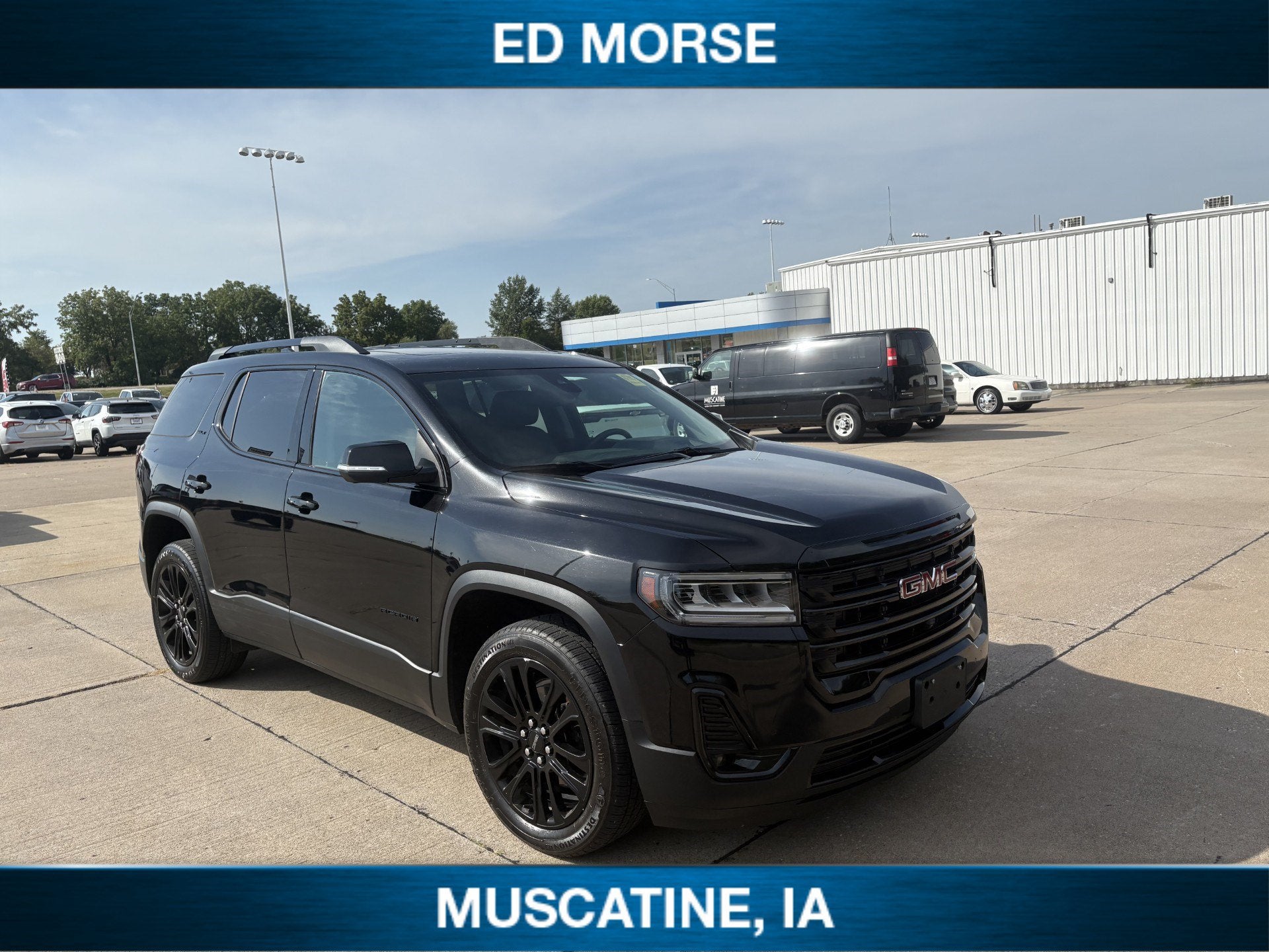 2022 GMC Acadia SLT