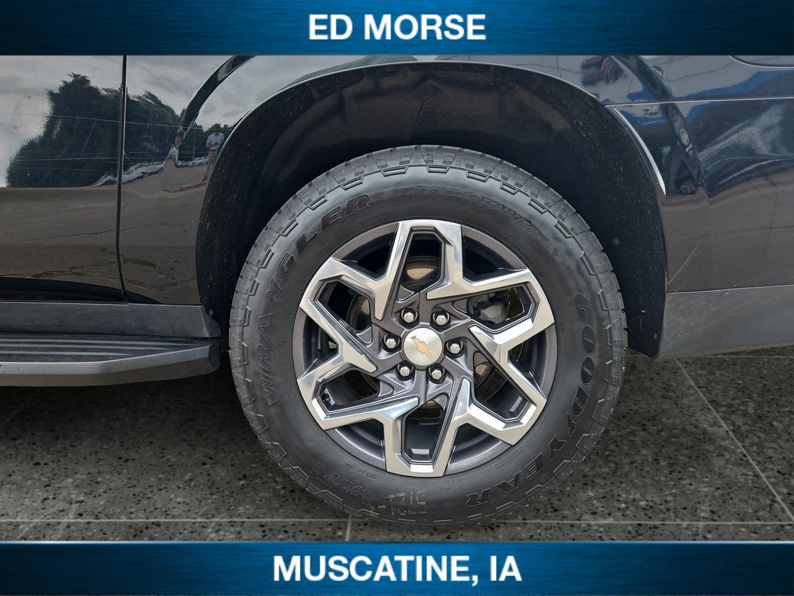 2024 Chevrolet Suburban LT - Photo 10