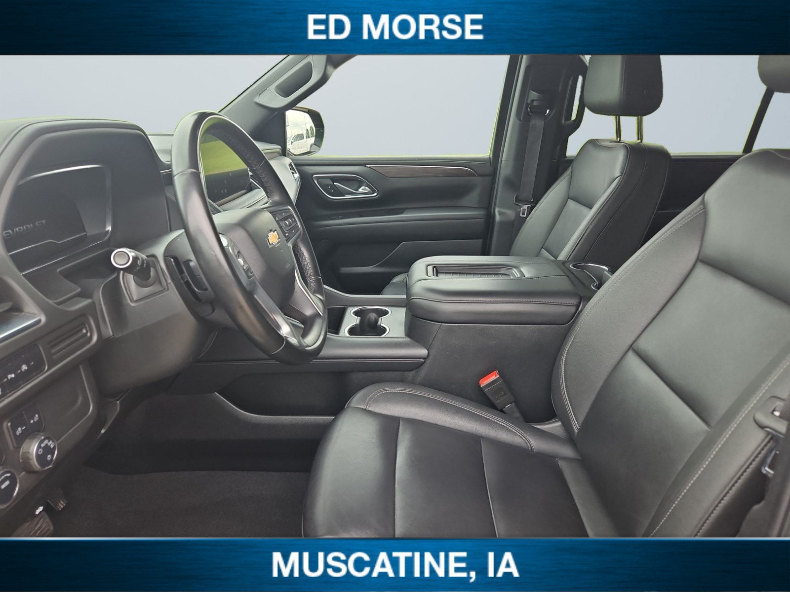 2024 Chevrolet Suburban LT - Photo 13