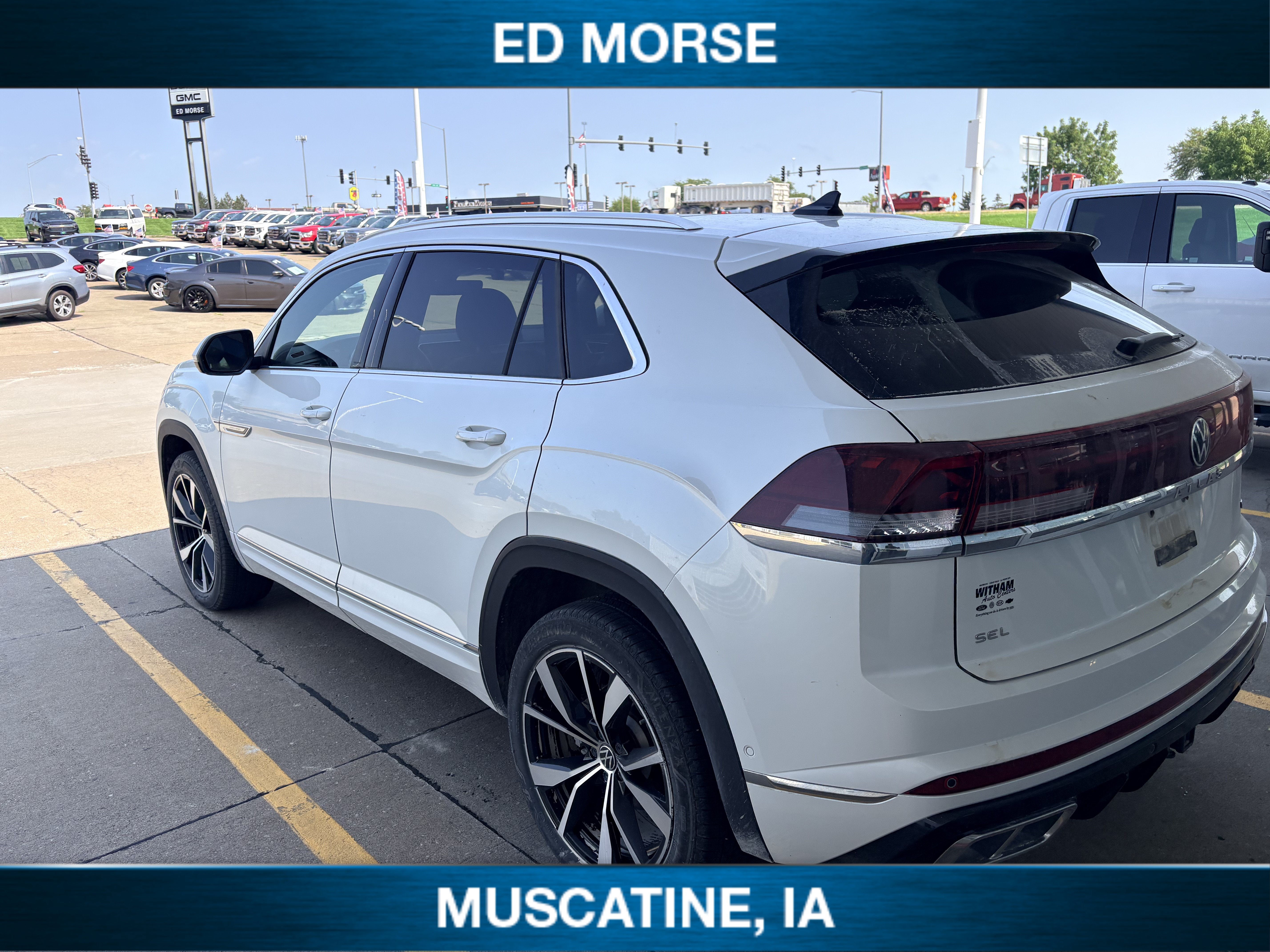 2024 Volkswagen Atlas Cross Sport 2.0T SEL Premium R-Line